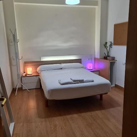 Habitacion Con Bano Privado- En Casa Familiar Beatriz Valenza Esterno foto