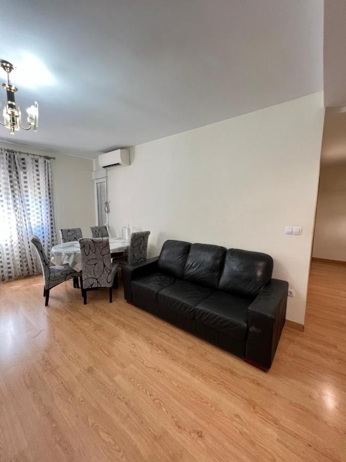 Habitacion Con Bano Privado- En Casa Familiar Beatriz Valenza Esterno foto