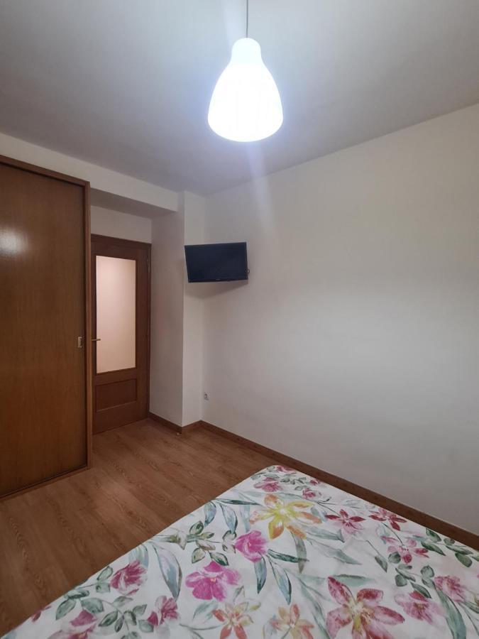Habitacion Con Bano Privado- En Casa Familiar Beatriz Valenza Esterno foto