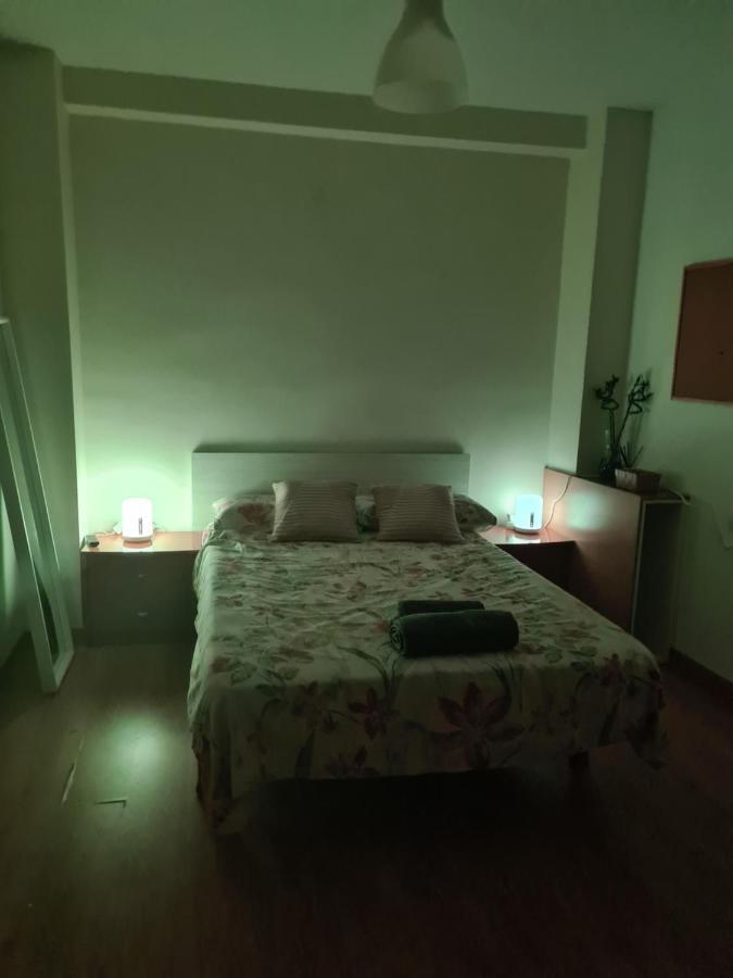 Habitacion Con Bano Privado- En Casa Familiar Beatriz Valenza Esterno foto